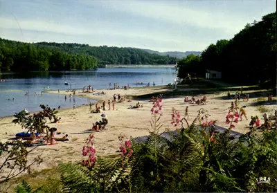 A praia — Vale da Vézère — IRIS