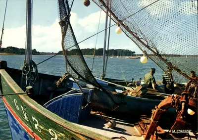 Barco de pesca à fileuse — Loctudy (Finistère) — Edições de La Cigogne