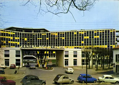 Centro Hospitalar de Gonesse (Val-d'Oise) — vista arquitetônica — Éditions Combier Imprimeur, n° 95277