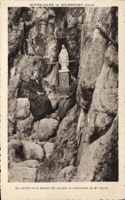 Nossa Senhora de Rochefort (Gard) — Estátua encontrada no século X — sem editor ou número visível