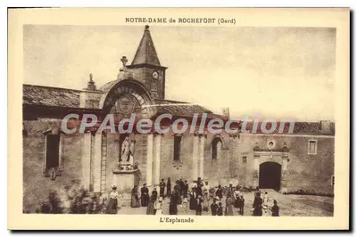 Notre-Dame de Rochefort (Gard) — A Esplanada — editor não visível