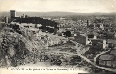 Beaucaire — Vue générale et le Château de Montmorency — LL.