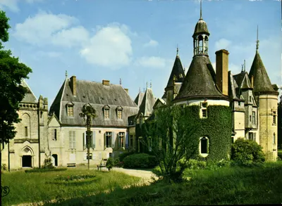 Castelo de La Plagne — Nas proximidades de Montesquieu — Sociedade das Cartas Postais APA-ROUX