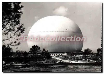 Domo da televisão espacial em Pleumeur-Bodou — Estação de televisão espacial transatlântica — Edições d'Art Jean Stoll