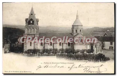 Igreja de Bénévent-l'Abbaye (Creuse) — vista panorâmica — Foto da Destilaria de Bénérenting
