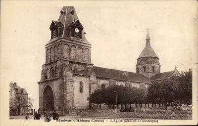 Bénévent-l'Abbaye (Creuse) — A Igreja (Monumento Histórico)