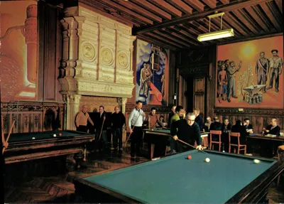 A Sala de Jogos — Ambroise Croizat — Vouziers (Cher)
