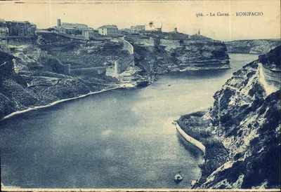 Bonifacio — vue du port et des remparts — éditeur inconnu, n° 366