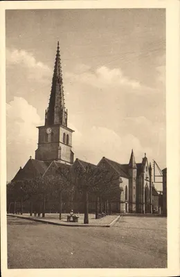 Igreja de Meursault — vista da praça — edição Meursault (Côte-d'Or)