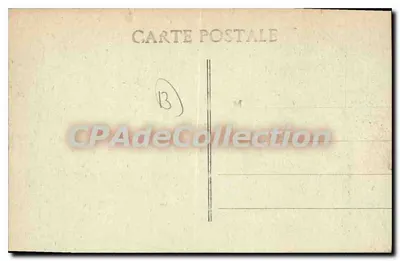 Um golpe de Mistral em Marselha — Igreja e estátua do Monte Sainte-Victoire — Foto Bourse Adda, Marselha — Verso