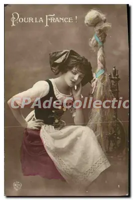 Jovem mulher em traje tradicional — Para a França! — Editor F.D. (número de série não visível)