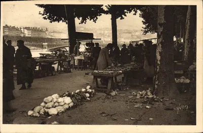 Mercado no Quai de la Guillotière — Lyon — Edição Yvon