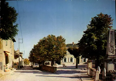 Saint-Étienne-la-Varenne — Centro do Village — Éditions Cellard