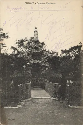 Chagny - Gruta do Pensionato — estátua da Virgem sobre rocha, editor A. Odoul