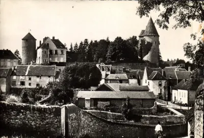 Charollles (S.-et-L.) — O Castelo — Fotografia Verdadeira Proibida