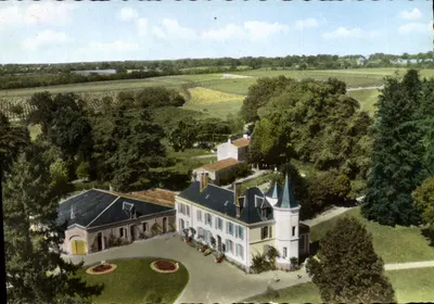 Castelo Saint-André — Mareuil-sur-Lay (Vendée) — Edições SOFER