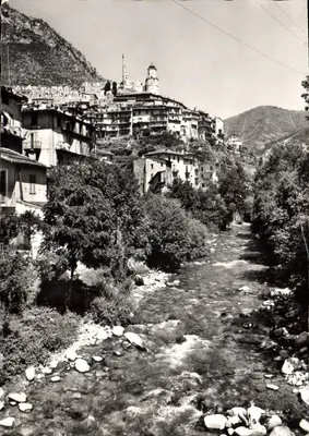 टेंडे — व्यापक दृश्य — एंड्रे लूकार्ट के द्वारा निर्मित संस्करण