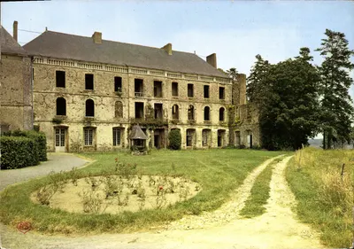 Ruínas do Castelo de Soubise — Mouchamps (Vendée) — Editor APTAUD Frères