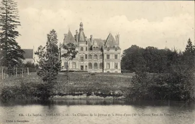 Vibraye - O Castelo da Justiça e a Pequena Lagoa — Sr. o Conde René de Vibraye — Cliché J. Garczynski