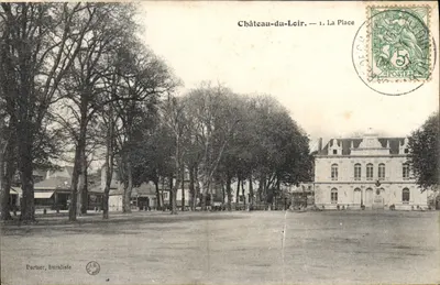 Castelo do Loir — A Praça — porteiro, burocrata