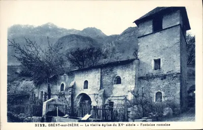 Grésy-sur-Isère — A antiga igreja do século XV — Fontaine romaine