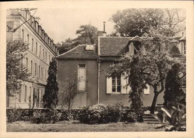 Infirmaria Marie-Thérèse — Dom Duszpasterski — Ateliers d'Impressions d'Art Jean Brun