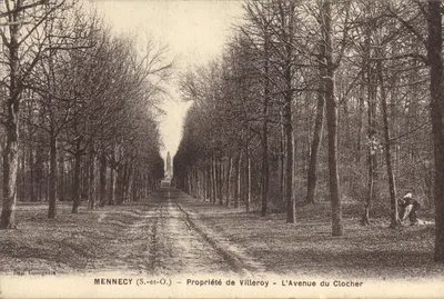 Mennecy (S.-et-O.) — Propriedade de Villeroy — A Avenida do Sintral — Imp. Gourgeois