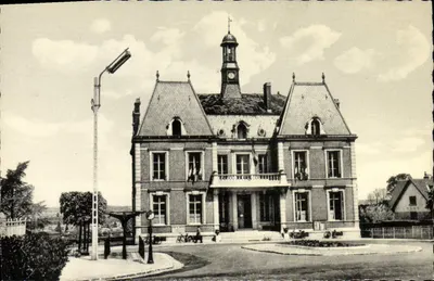 Noisy-le-Grand — A Prefeitura — Edições ARLIX, Paris