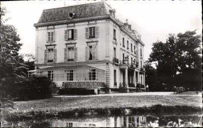 Valenton (S.-et-O.) — O Castelo das Charmilles — Edições M. L. B.