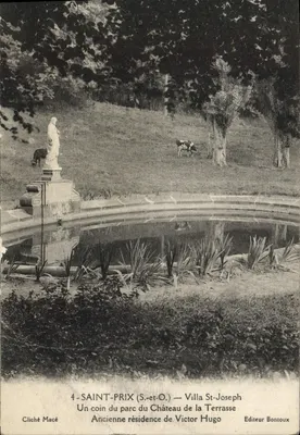 Bilhete postal antigo Saint Prix Villa St Joseph Um canto do parque do castelo da Terrasse Antiga residência de Victor Hugo