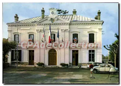 Prefeitura de Cormeilles-en-Parisis — vista da fachada — CPAdeCollection