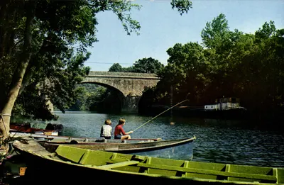La Haie-Fouassière (Loire-Atlantique) — Um bom local para pesca na Sèvre Nantaise — Impressor Combier