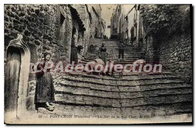 Pont-Croix (Finistère) — Le Bas de la rue Cher - ND