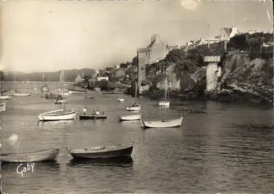 Le Conquet (Finistère) — A Vista do Porto e do Castelo dos Senhores — Edições Gaby