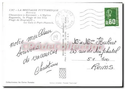 Bilhete postal semimoderno Bilhete postal semimoderno A Bretanha Pitoresca Nova Casa de Madeira em Kercanic a Igreja Raguenes a Praia e as Ilhas Praia de Dourweill a Ca — Verso