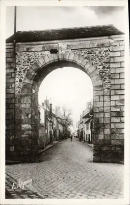 Fontenay-Tresigny — A Porta — E. Mignon