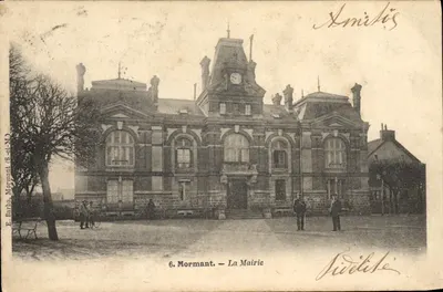 Mormant — A Prefeitura — E. Barba, S.-et-MO