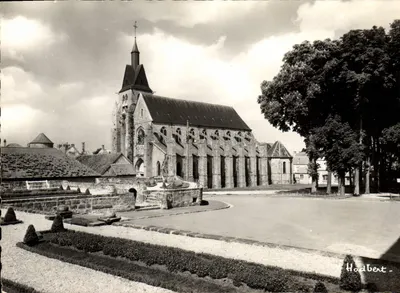 Nangis — Igreja de São Martinho do século XIII — Edições de Massy