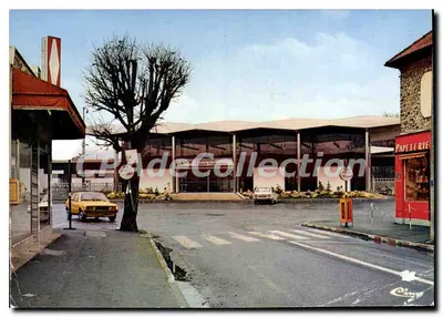 A nova estação de Pontault-Combault — editor Combièr Impressor Mason