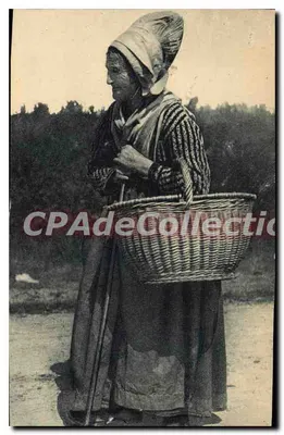 Lusignan (Vienne) — 'A Senhora Pique', Velha Camponesa — J. Robachon, fot.