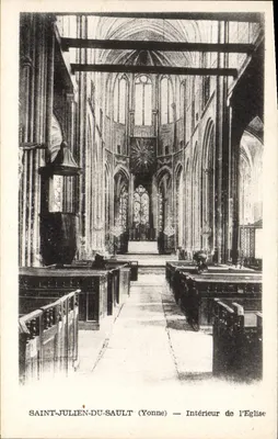 Saint-Julien-du-Sault (Yonne) — Interior da Igreja