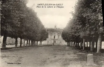 Saint-Julien-du-Sault — Praça da Liberdade e o Asilo — Coleção J. D., Sens