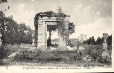 Pontigny (Yonne) — Ruínas da Antiga Capela (Século XII) — Editor Toulof, Auxerre