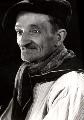 Retrato de um homem idoso — Tipo Béarnais — Éditions REX, Pau