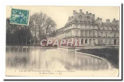 Pałac w Fontainebleau — Jezioro i Pawiłon Muzeum Chińskiego