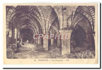 ÉPERNON — Os Preseiros — ND.