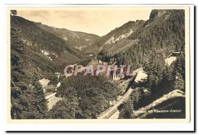Vale do Inferno com Viaduto de Rawenna — vista panorâmica do viaduto e do paisagem montanhosa — editor não identificado