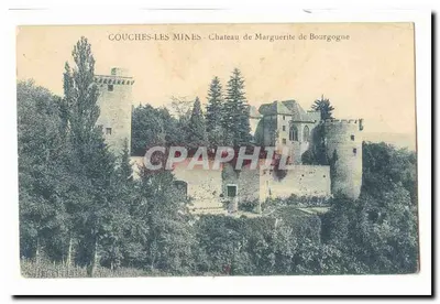 Couches-les-Mines — Castelo de Marguerite de Borgonha — editor não visível