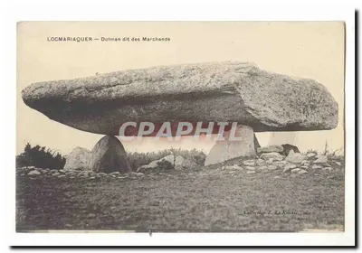 Locmariaquer — Dolmen chamado dos Mercadores — Coleção Z. Le Rouzic