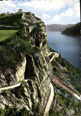 आधुनिक पोस्टकार्ड रोचर डे ला चम्बोट एट लैक डू बूर्गेट